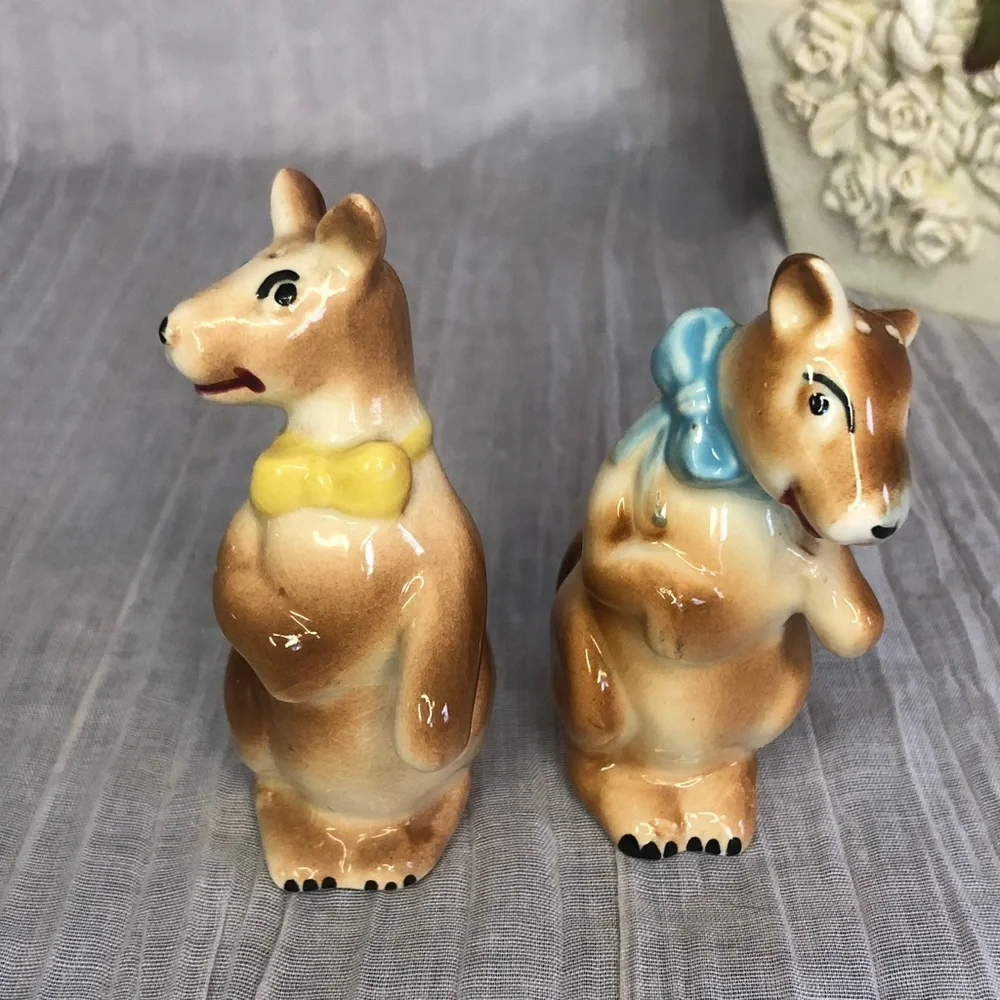 Vintage whimsical cute ceramic KANGAROO SALT & PEPPER shaker set